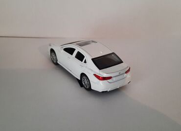 Avtomobil modelləri: Toyota Camry 1:32 miqyaslı metal oyuncaq model avtomobil - Material -da lalafo.az — 4 Avtomobil modelləri: Toyota Camry 1:32 miqyaslı metal oyuncaq model avtomobil - Material — 4