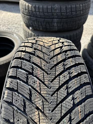 lexux 570: Шины 245 / 50 / R 20, Зимняя шипованная, Новый, Комплект, Легковые, Sonix — 2