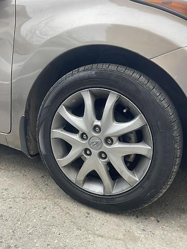 disk teker per page 40: Hyundai Elantra üçün orijinal 16" yüngül lehimli disklər Disk yaxşı — 1