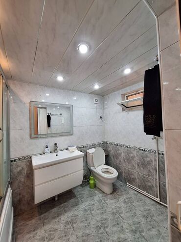 Uzunmüddətli kirayə mənzillər: Memar Əcəmi metrosu 4-ün kruqunda 5 mərtəbəli binanın 5-ci — 7