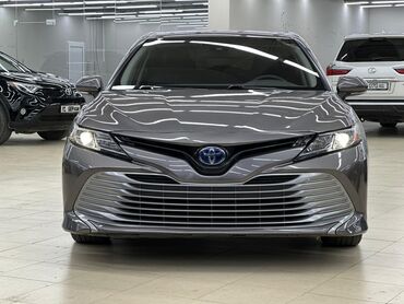 Toyota: Toyota Camry: 2018 г., 2.5 л, Вариатор, Гибрид, Седан