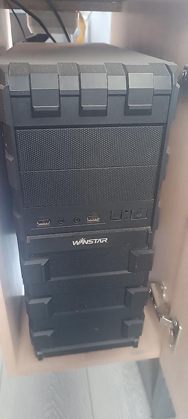 220v: Продаю 2 компьютера Philips (комплекты с мониторами). Состав каждого — 4