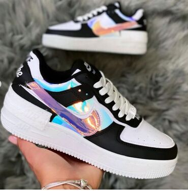 Patike: Nike air force patike

Novo
Brojevi 36 do 40

fb Moja Kupovina 1 — 6