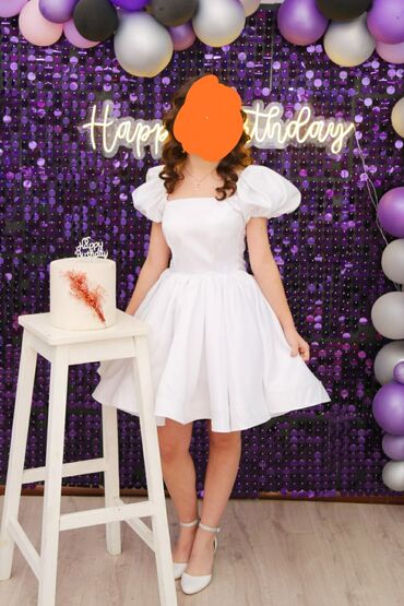 yun koynekler: Ağ rəngli qısa ziyafət/libas 34 bədən ölçüsü - Model: kvadrat yaxalı