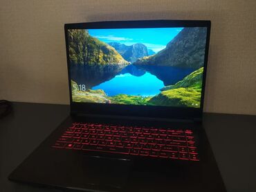 intel i5: İşlənmiş MSI, 15.6 ", Intel Core i5, 256 GB