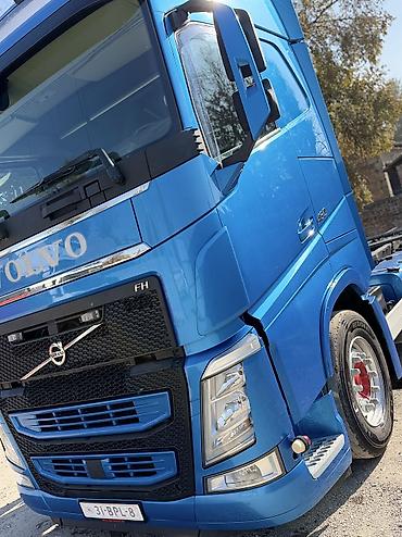 uni 260b: Тягач, Volvo, 2020 г. — 5