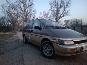 Nissan: Nissan Prairie: 1992 г., 2 л, Механика, Бензин, Минивэн