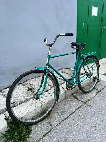 LuAZ: Şəhər velosipedi 28", sürətlərin sayı: 1