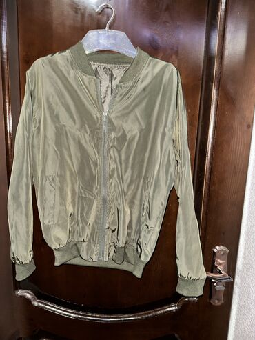 утеплённая джинсовая куртка: Куртка M (EU 38), цвет - Зеленый