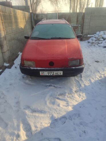 Volkswagen: Volkswagen Passat: 1989 г., 1.8 л, Механика, Бензин, Универсал