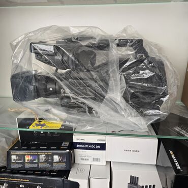 Videokameralar: Sony HXR-MC1500 peşəkar videokamera Yaxşı malın qiyməti üstündə olur — 1