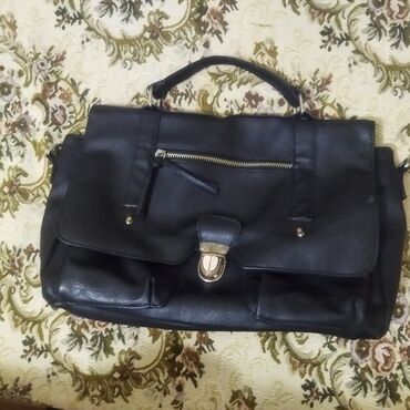 Çantalar: Brend əl çantaları,Roxy 20manat,qara dəri 7man,hermes ağ12man — 6