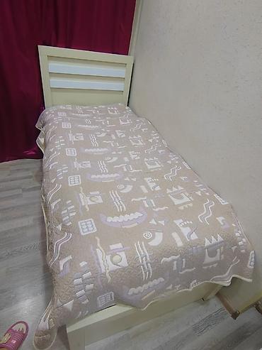 Bir nəfərlik modern çarpayı BAZALI - Ölçü: təxmini 90×200 sm lalafo.az -da Bir nəfərlik modern çarpayı BAZALI - Ölçü: təxmini 90×200 sm