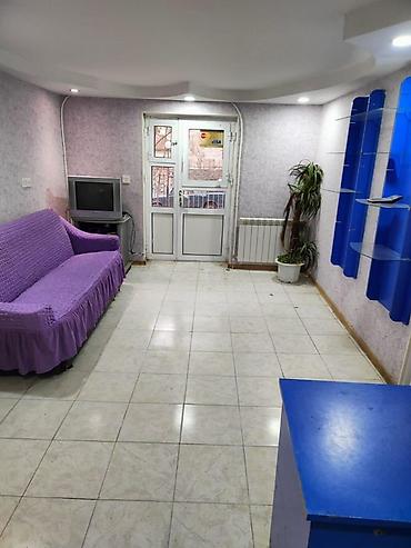 stimul hospital: Yeni yasamal Yasamal hosbitalın üzbə üz 10met aralıq məsafədə3otaqdı — 9