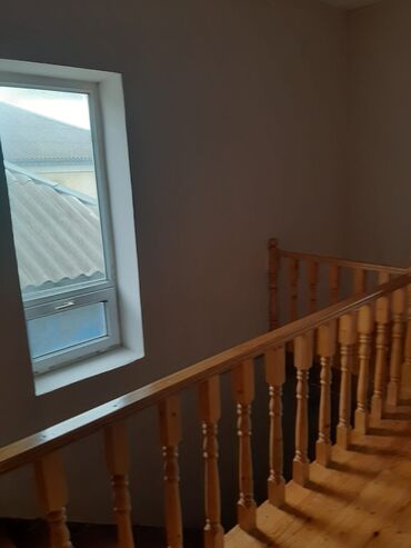 Həyət evləri və villaların satışı: 250kv 2 mertebe yuxarda 4 otaq asagida 4 otaq evin uzunluğu -da lalafo.az — 40 Həyət evləri və villaların satışı: 250kv 2 mertebe yuxarda 4 otaq asagida 4 otaq evin uzunluğu — 40