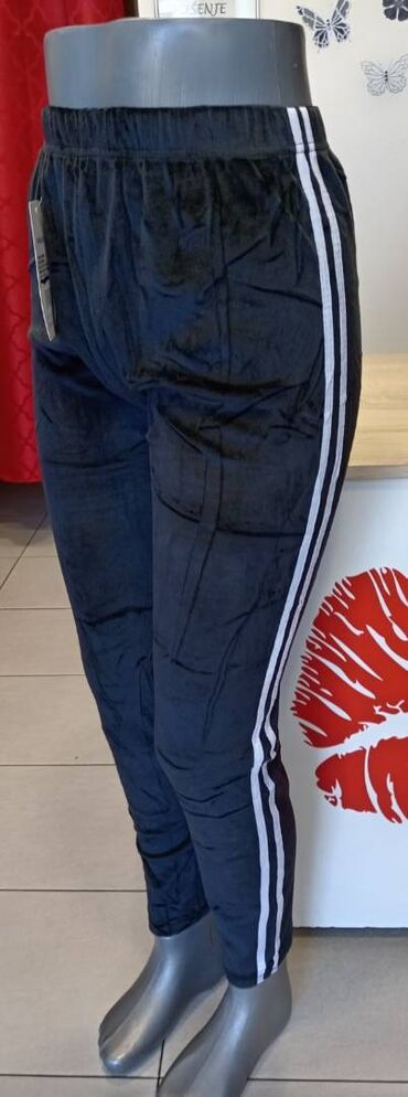 Donji deo: Ženske trenerke pliš elastin vel. S. M. L. Xl. Cena 999din — 2