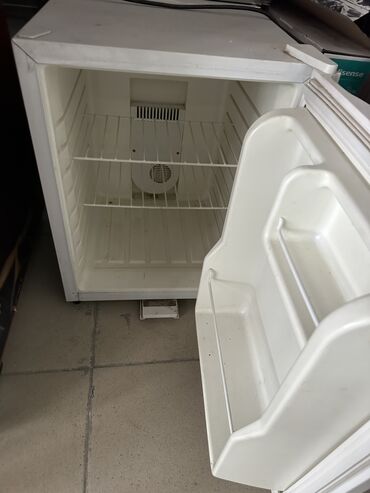 холодильные шкафы: Муздаткыч Ergo, Колдонулган, Кичи муздаткыч