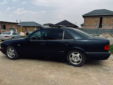 Mercedes-Benz: Mercedes-Benz : 1997 г., 2.3 л, Автомат, Газ, Седан