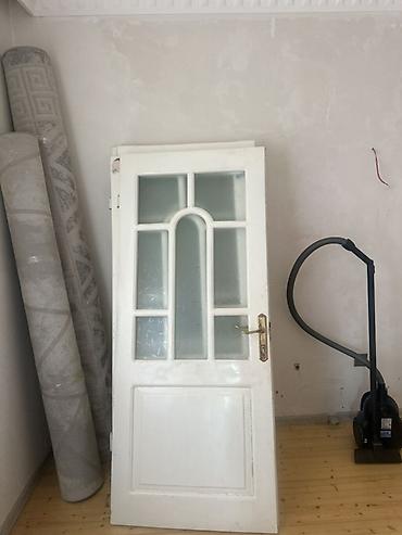 zal qapıları: Ağ rəngli daxili otaq qapısı və qutu dəsti - Material: ağ boyalı — 1