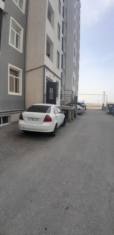 bina az qusarda kiraye evler: Aşağı Güzdək, 3 otaqlı, Yeni tikili, 80 kv. m