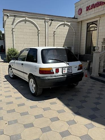 Продажа авто: Toyota Starlet: 1991 г., 1.3 л, Механика, Бензин, Хэтчбэк — 6