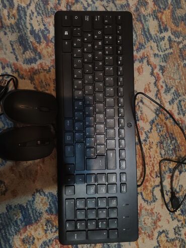 Klaviaturalar: Klaviatura combo (mouse larla birlikde 25 azn)Yenidir istifadə