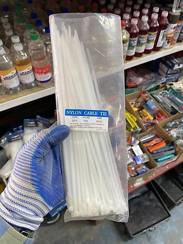 Внутренняя отделка: Нейлоновые кабельные стяжки Nylon Cable Tie - Размер: 4×250 мм - — 1