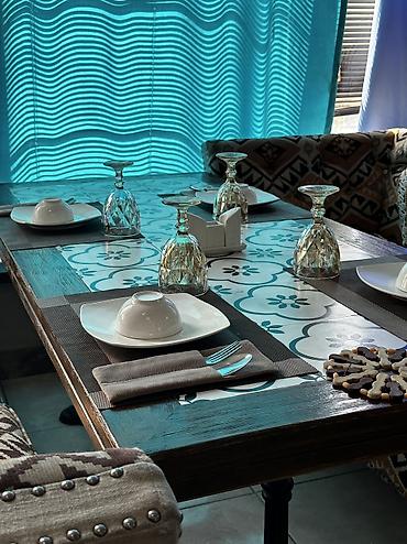 Столы и стулья для кафе: Стол и стул для кафе, Б/у at lalafo.kg — 1 Столы и стулья для кафе: Стол и стул для кафе, Б/у — 1