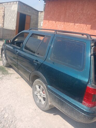 ролик на фит: Volkswagen Golf: 1995 г., 1.8 л, Механика, Бензин, Универсал