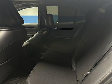 crown 2004: Toyota Camry: 2019 г., 2.5 л, Автомат, Гибрид, Седан — 5