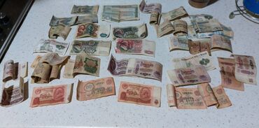 Markalar: Qədimi Pullar Sovet və Azərbaycan pulları var.pullar yaxşı