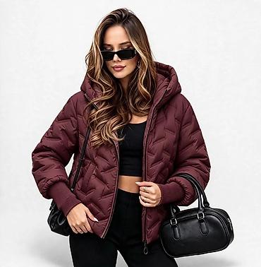 tn nike buzz: Ženska kratka puffer jakna sa kapuljačom - Model: kraći kroj do — 1