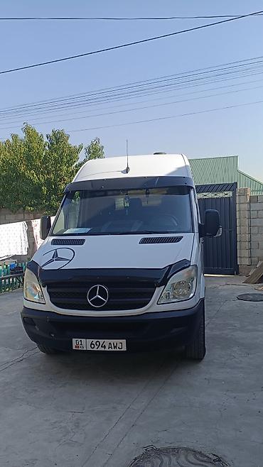 лампы для цветов: Легкий грузовик, Mercedes-Benz, Стандарт, 1,5 т, Б/у — 1