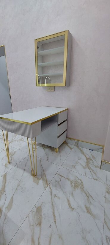 Salon masaları: Yeni, Makiyaj üçün masa, Güzgülü — 18