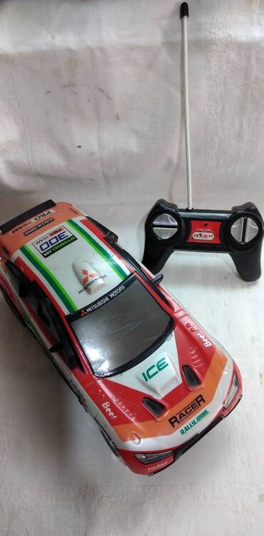 lc waikiki torbice za devojcice: Na daljinski Mitsubishi Racer,27 mHz,1:18 (28 cm) svetli napred, bez