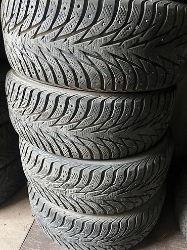 Шины 215 / 55 / R 17, Зимняя шипованная, Б/у, Комплект, Легковые, Япония, Yokohama