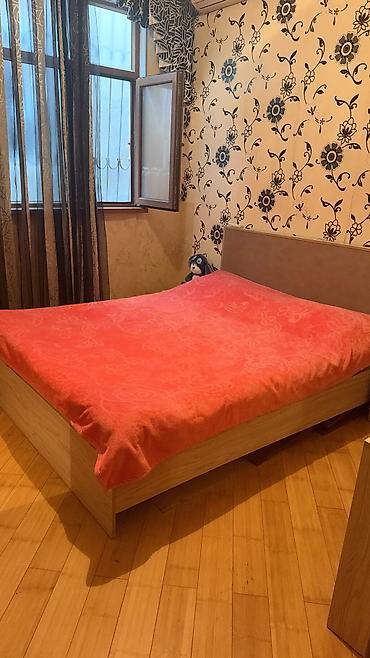 balkon şkaf: Yataq otağı mebel dəstixxcxc Tərkibi: - Çarpayı: ikinəfərlik, ağac — 1