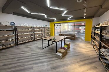 продаю связи с переездом: Сдаю Офис, 111 м², В жилом комплексе, С отдельным входом, С отдельным сан узлом, С системой безопасности