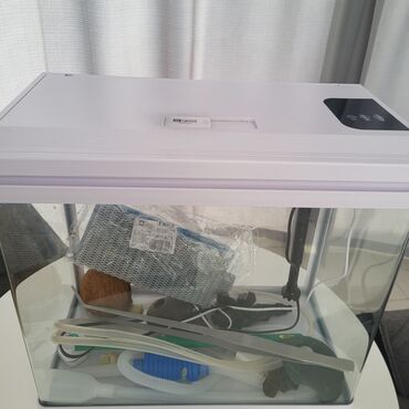 Dördbucaq akvarium, Boş, 40 l, Ünvandan götürmə