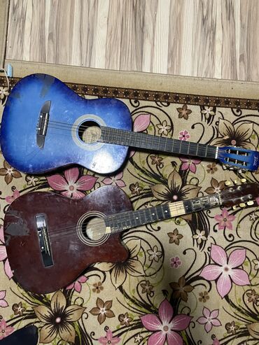 струны для гитары для начинающих: Кылдары жок все башка минусу жок 1 осу сынган бирок ар бирин 1000 ден! at lalafo.kg струны для гитары для начинающих: Кылдары жок все башка минусу жок 1 осу сынган бирок ар бирин 1000 ден!