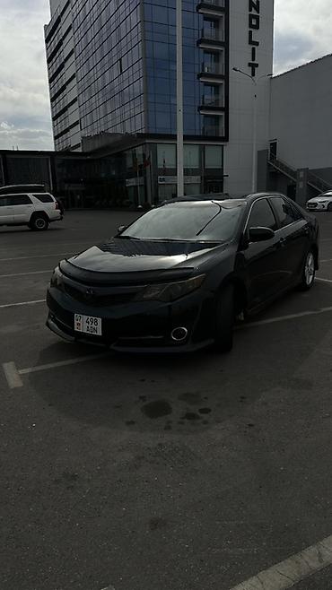 стеклопод: Toyota Camry: 2014 г., Седан — 1