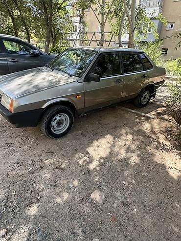 bmw рул: ВАЗ (ЛАДА) 21099: 2002 г., 1.5 л, Кол менен иштөөчү, Бензин, Седан — 3