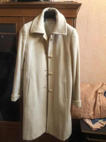 пальто женское: Пальто Manto, M (EU 38), цвет - Бежевый