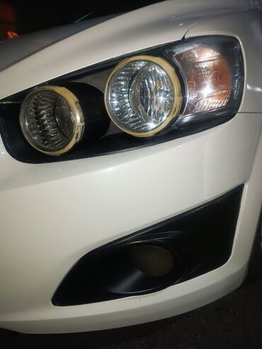 Chevrolet: Chevrolet Aveo: 1.6 l | 2015 il 220000 km Sedan — 6