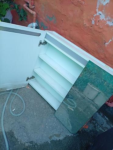moydadir modelleri: Moydadir.Hamam güzgülü şkaf - İki qapılı güzgü fasadlı divar asma — 2