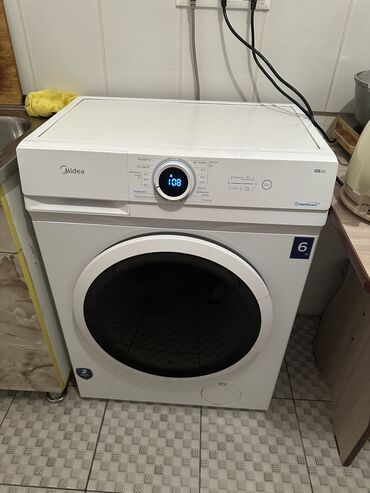бытовоя техника: Стиральная машина Midea, Б/у, Автомат, 10 кг и более, Полноразмерная