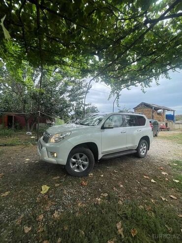 ural maşın: Toyota Land Cruiser Prado: 2.7 l | 2010 il Ofrouder/SUV