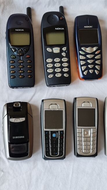 Ostali mobilni telefoni: Kolekcija starih mobilnih telefona – razni brendovi i modeli - — 9