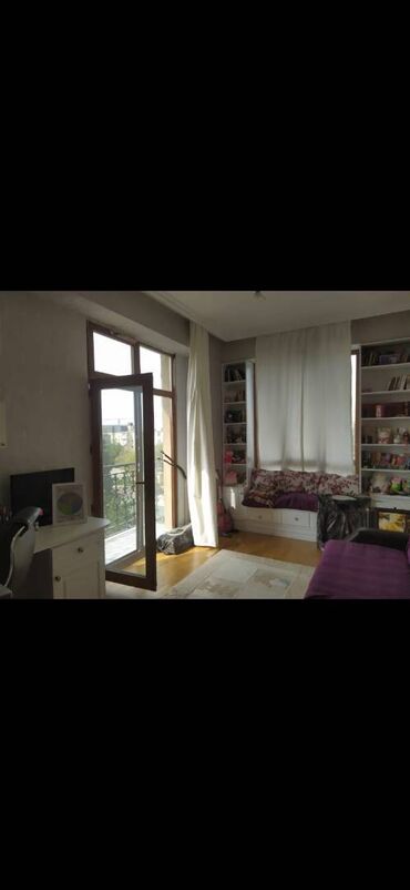 Yeni tikili: 3 otaqlı, Yeni tikili, m. Neftçilər, 105 kv. m — 3