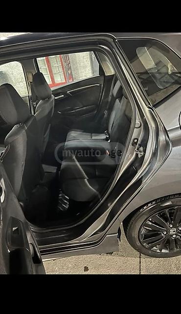 Honda: Honda Fit: 2018 г., 1.5 л, Автомат, Бензин, Хэтчбэк — 6